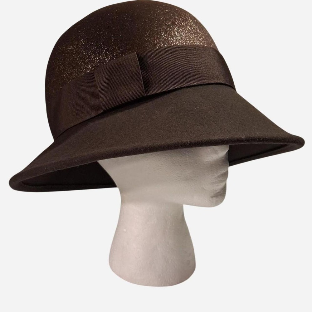 Womens 90s Brown 100% wool hat with polyester crown with glittery texture